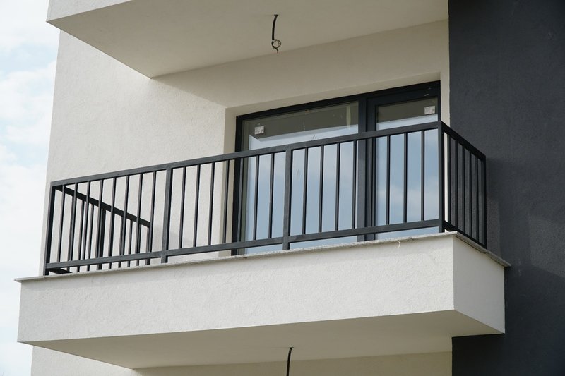 Muncitor necalificat confectii metalice.